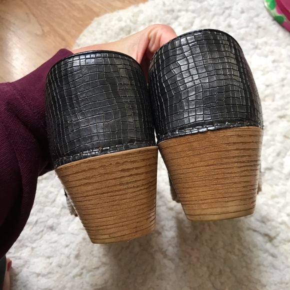 Dansko: Pewter Marisol Medical/Dental/ CNA Clogs - Picture 6 of 10